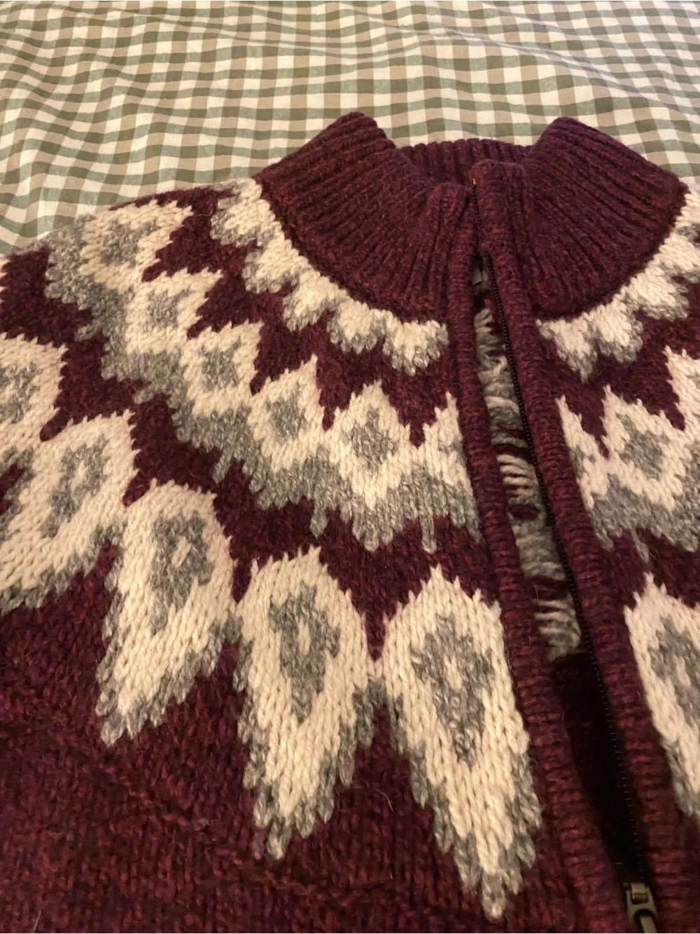 Vintage L.L. Bean 100% lambs’ wool fair isle alpine yoke zip up cardigan size M